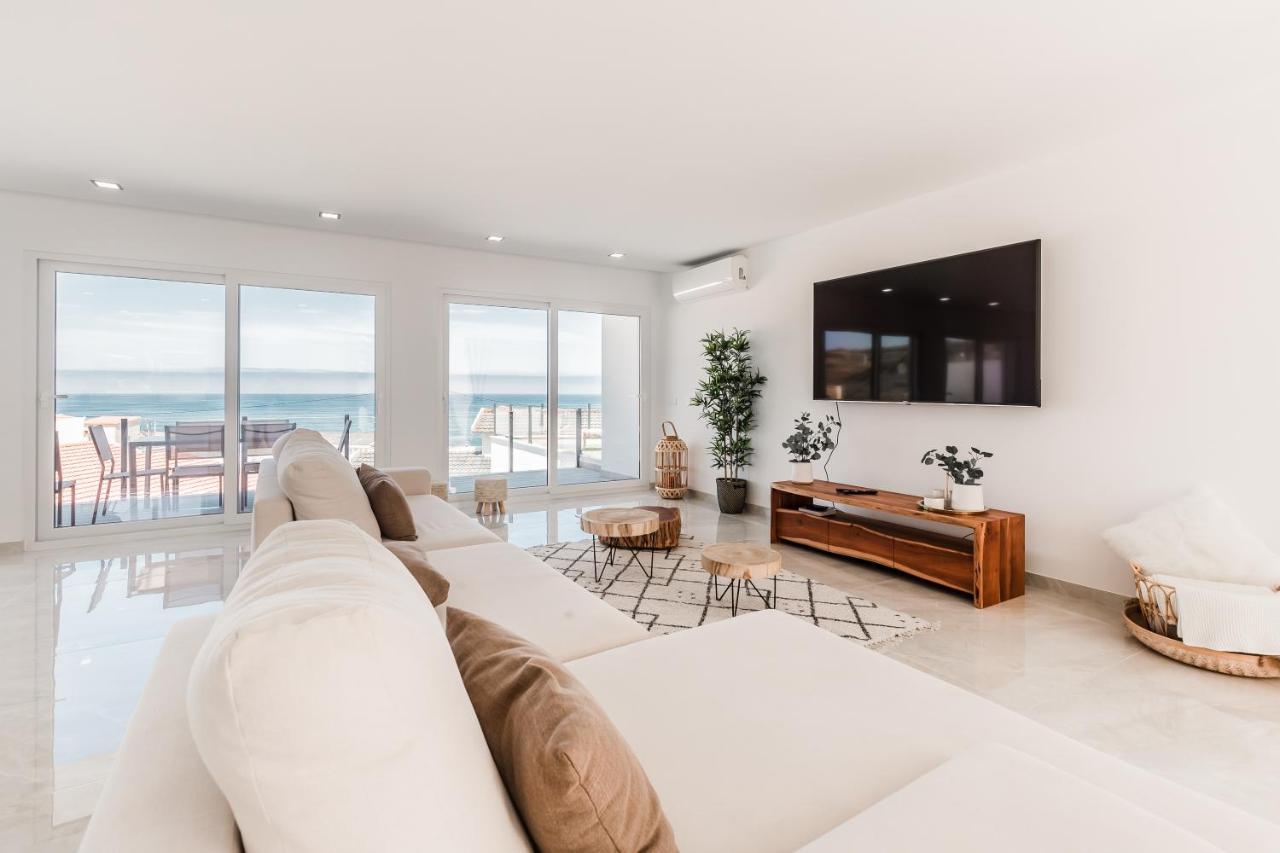 Beach Villa With Ocean View ロウリニャン エクステリア 写真
