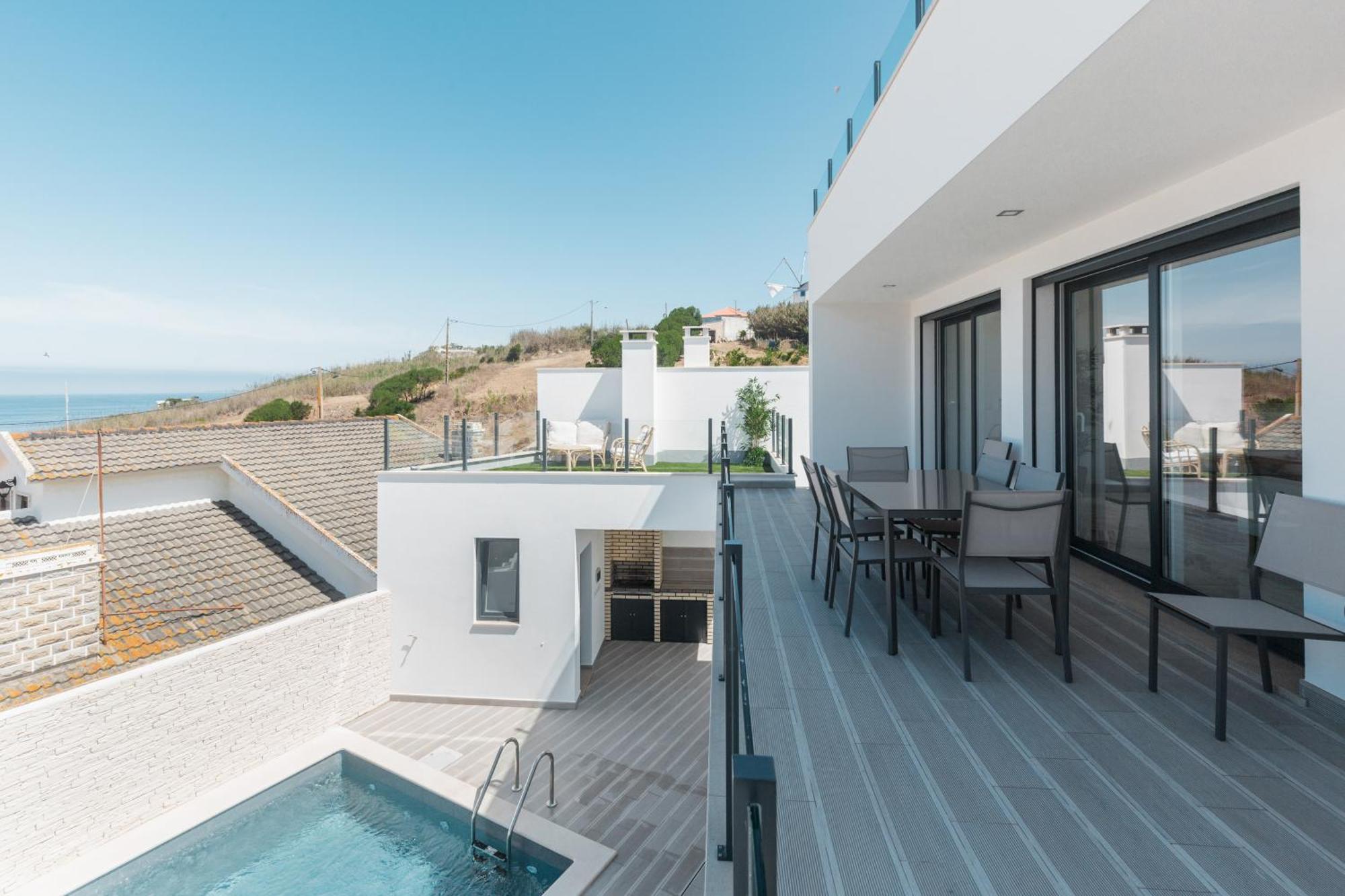 Beach Villa With Ocean View ロウリニャン エクステリア 写真